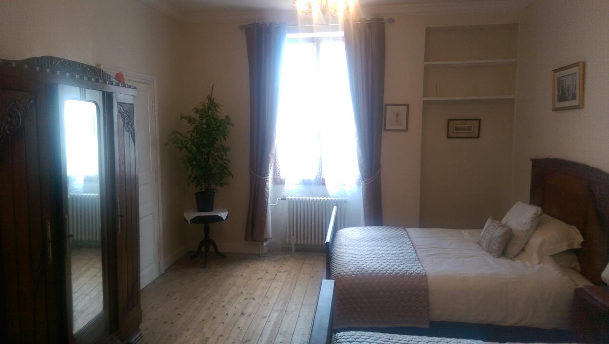 Bed and Breakfast Vingt Grand Rue Champagne-Mouton Zimmer foto