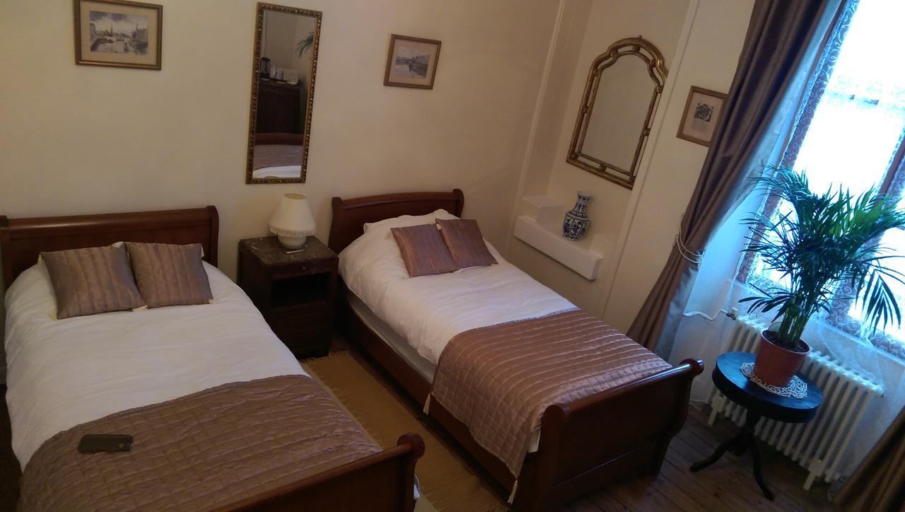 Bed and Breakfast Vingt Grand Rue Champagne-Mouton Exterior foto